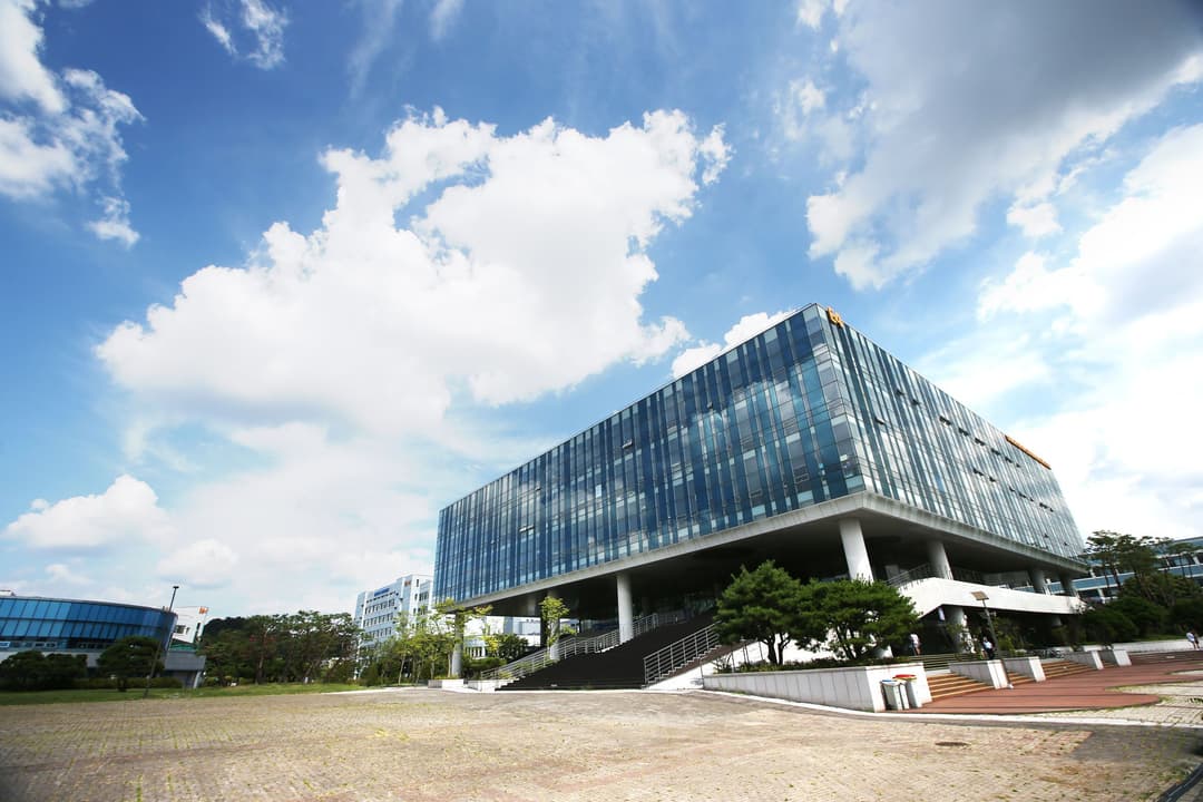 韓国科学技術院