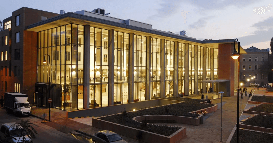 センメルヴェイス大学