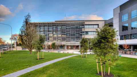 オークランド大学