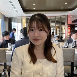 Hina さん